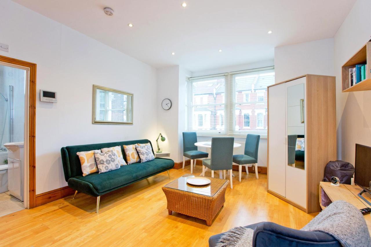 Comfortable Highbury Fields 1 Bedroom Apartment - Parking By Request Londra Dış mekan fotoğraf