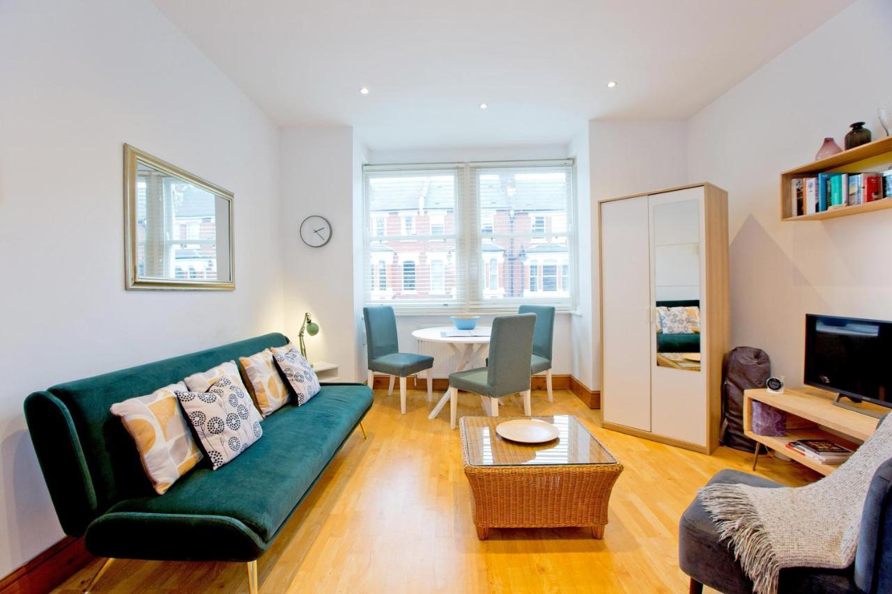 Comfortable Highbury Fields 1 Bedroom Apartment - Parking By Request Londra Dış mekan fotoğraf