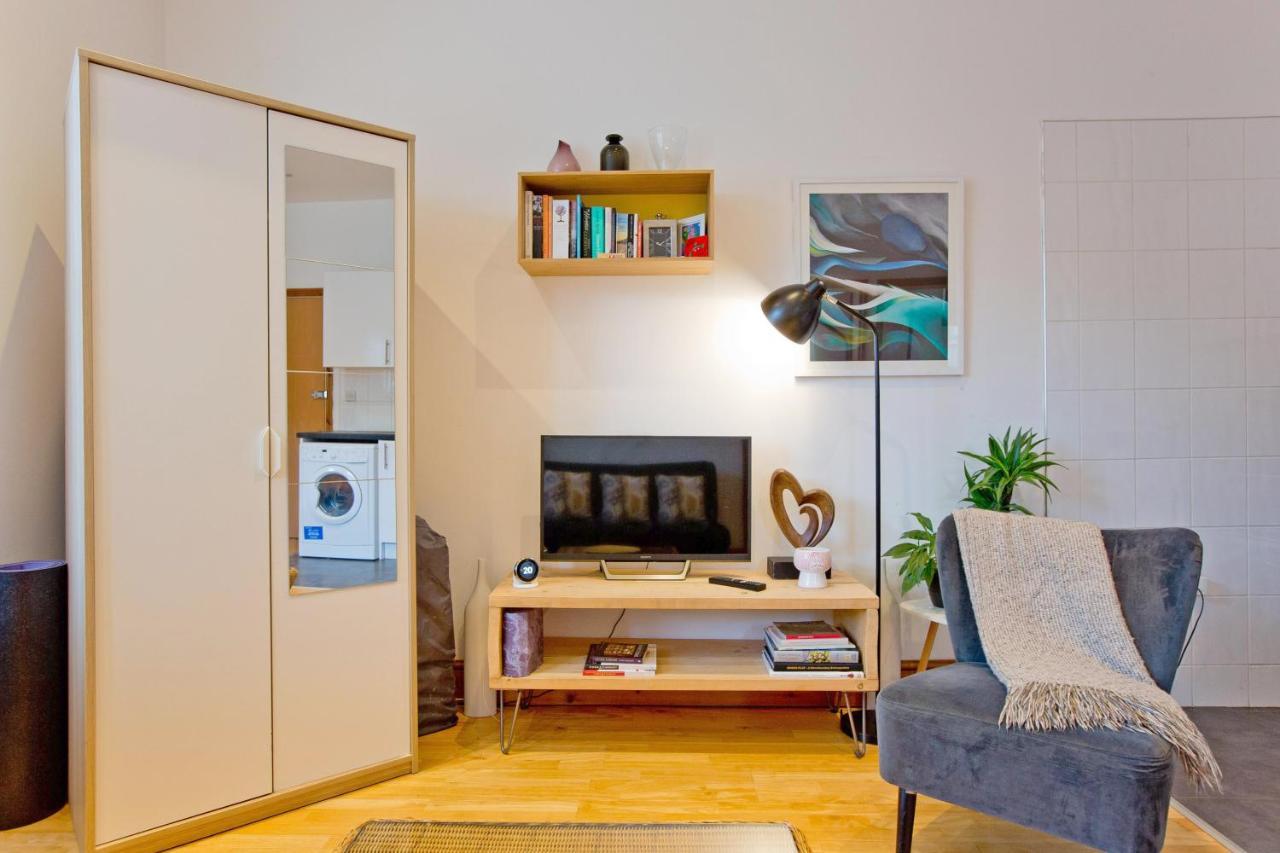 Comfortable Highbury Fields 1 Bedroom Apartment - Parking By Request Londra Dış mekan fotoğraf