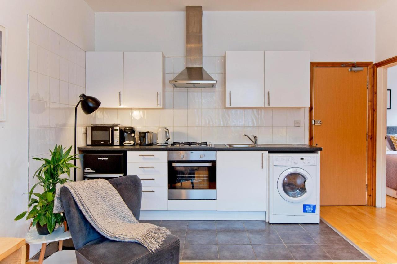 Comfortable Highbury Fields 1 Bedroom Apartment - Parking By Request Londra Dış mekan fotoğraf